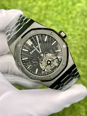 Audemars Piguet Royal Oak 15400 — 2. görsel