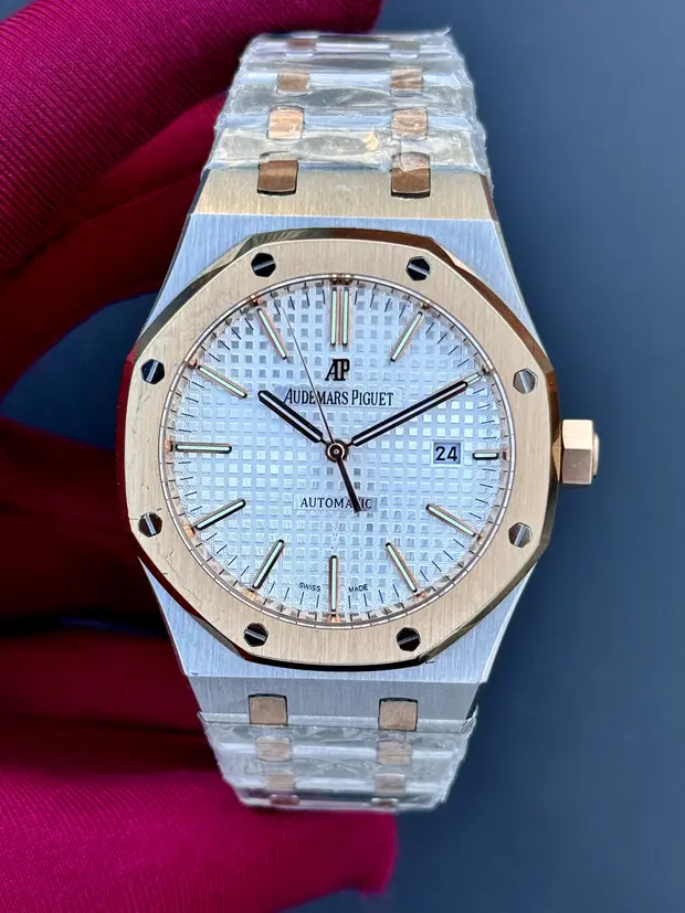 Audemars Piguet Royal Oak 15400OR