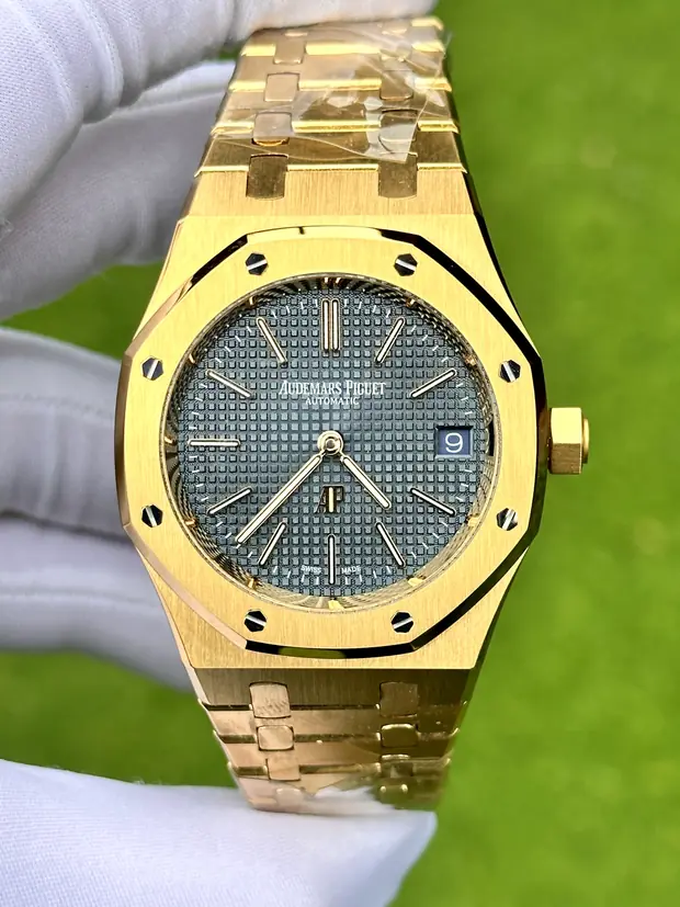 Audemars Piguet Royal Oak "Altın" 15202OR