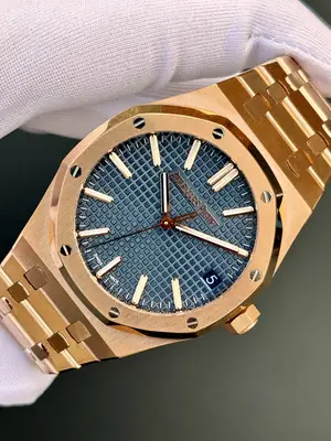 Audemars Piguet Royal Oak "Altın" No. 02 — 3. görsel