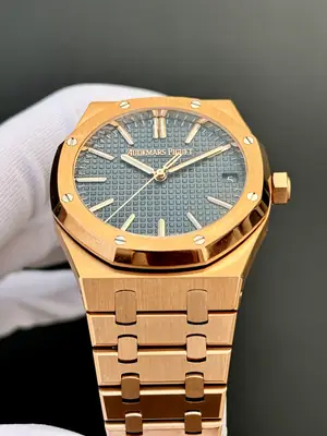 Audemars Piguet Royal Oak "Altın" No. 02 — 4. görsel