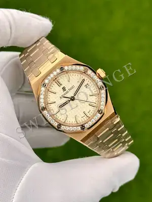 Audemars Piguet Royal Oak "Altın" — 2. görsel