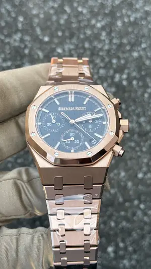 Audemars Piguet Royal Oak "Chrono Rose Gold Blue" 26240 — 4. görsel
