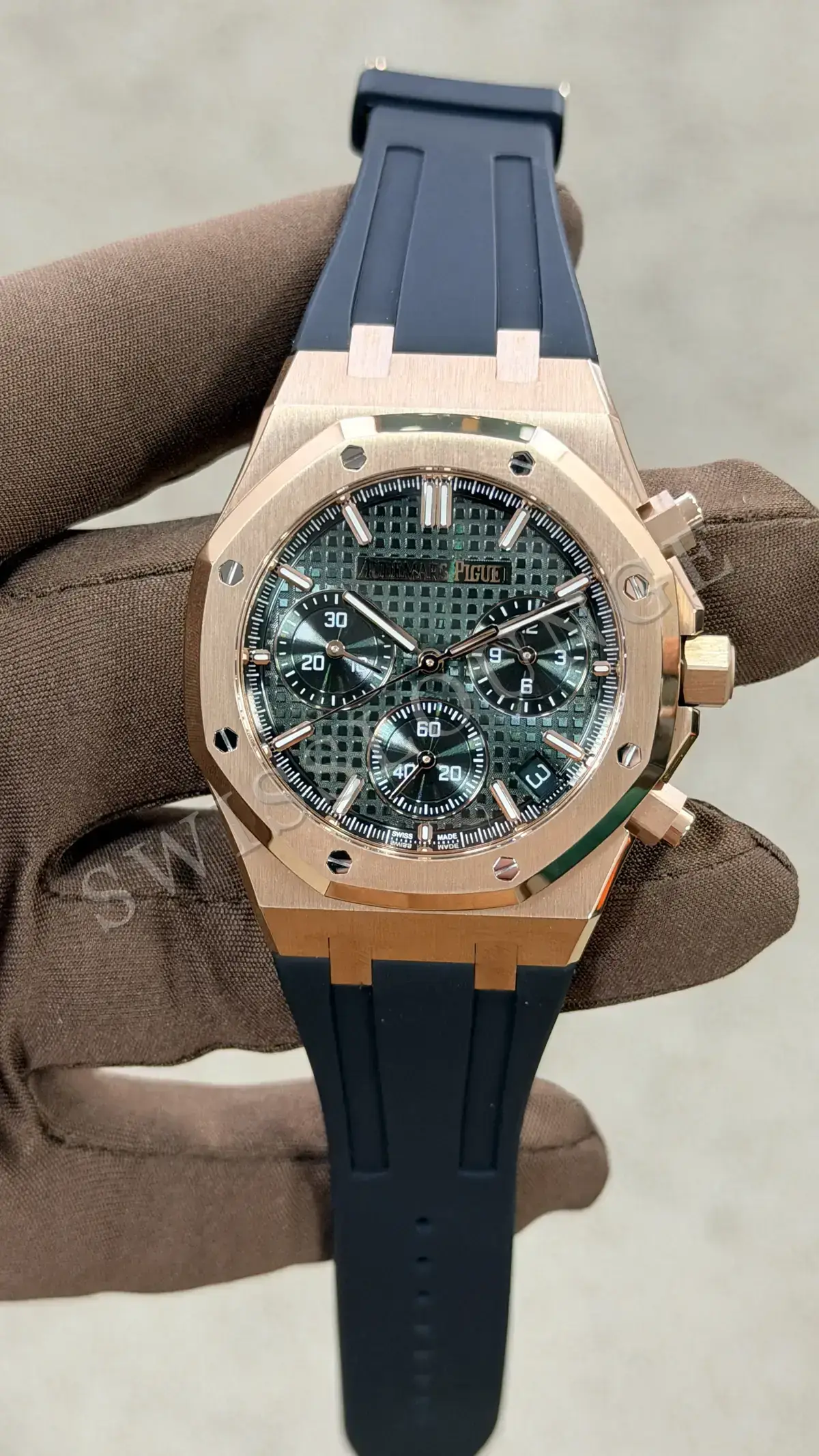 Audemars Piguet Royal Oak "Chronograph Çelik Kasa Haki Yeşil Kadran" 26240ST No. 07
