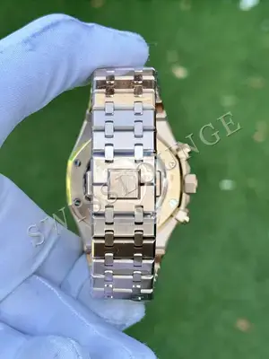 Audemars Piguet Royal Oak "Chronograph Green Dial Anniversary" — 7. görsel
