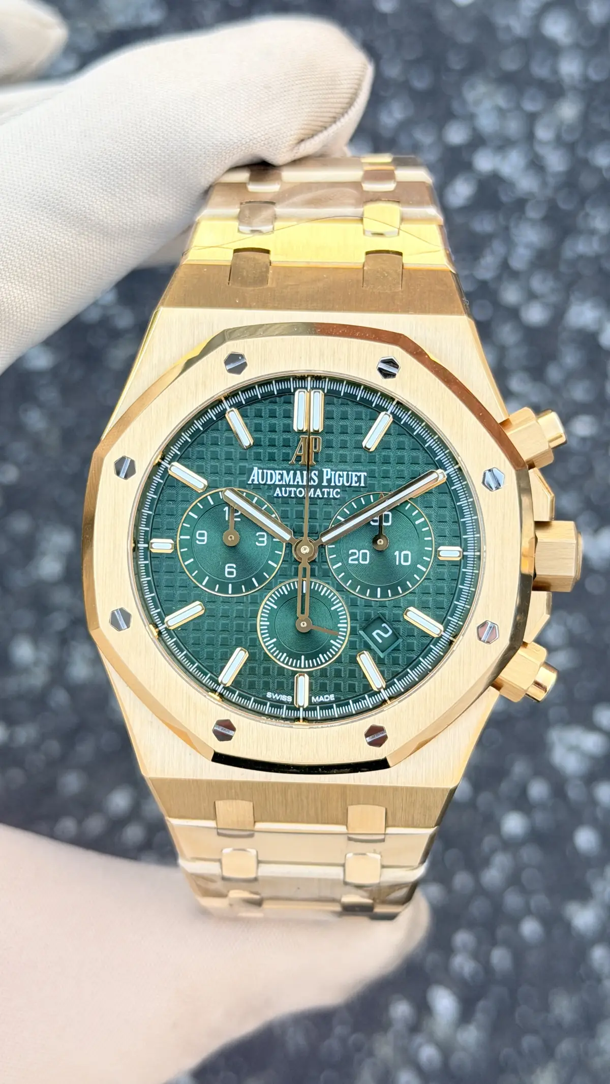 Audemars Piguet Royal Oak "Chronograph Oo" 26240OR No. 06 No. 02