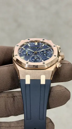 Audemars Piguet Royal Oak "Chronograph Pembe Altın Kasa Siyah Kadran" — 4. görsel
