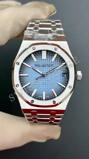 Audemars Piguet Royal Oak "Chronograph" — 1. görsel