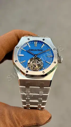 Audemars Piguet Royal Oak "Flying Tourbillon Açık Mavi Kadran" — 4. görsel