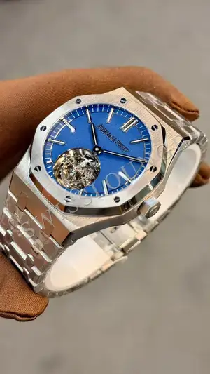 Audemars Piguet Royal Oak "Flying Tourbillon Açık Mavi Kadran" — 6. görsel