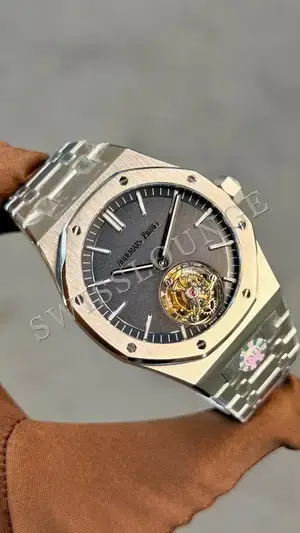 Audemars Piguet Royal Oak "Flying Tourbillon Lacivert Düz Kadran" — 2. görsel
