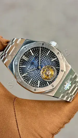 Audemars Piguet Royal Oak "Flying Tourbillon Lacivert Tapisserie Kadran" — 2. görsel