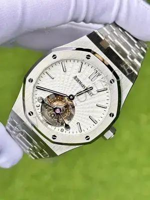 Audemars Piguet Royal Oak "Ince Flying Tourbillon Çelik Kasa Mavi Kadran" No. 02, 3. görsel