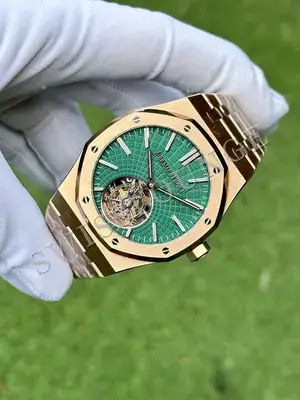 Audemars Piguet Royal Oak "Ince Flying Tourbillon Çelik Kasa Mavi Kadran" No. 04 — 3. görsel