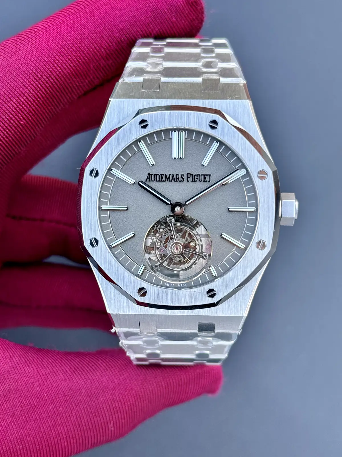 Audemars Piguet Royal Oak "Ince Flying Tourbillon Çelik Kasa Mavi Kadran" No. 15