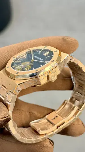 Audemars Piguet Royal Oak "Ince Flying Tourbillon Çelik Kasa Mavi Kadran" No. 18 — 6. görsel