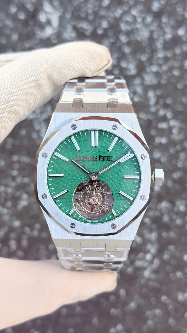 Audemars Piguet Royal Oak "Ince Flying Tourbillon Çelik Kasa Mavi Kadran" No. 19