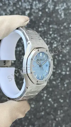 Audemars Piguet Royal Oak "Ince Flying Tourbillon Çelik Kasa Mavi Kadran" No. 20 — 5. görsel
