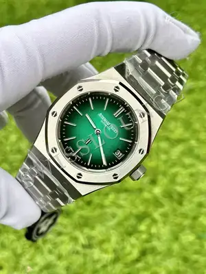 Audemars Piguet Royal Oak "Jumbo Extra Thin" — 3. görsel