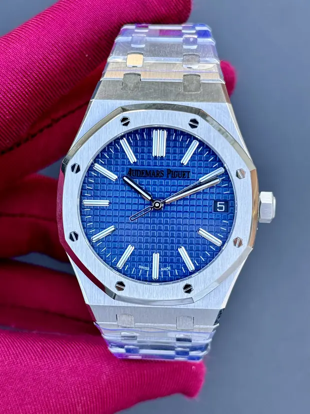 Audemars Piguet Royal Oak "Jumbo Extra Thin Blue Dial"