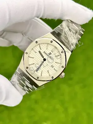 Audemars Piguet Royal Oak No. 03 — 3. görsel