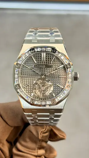 Audemars Piguet Royal Oak No. 17 — 4. görsel