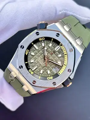 Audemars Piguet Royal Oak Offshore 42 mm "Diver" — 3. görsel