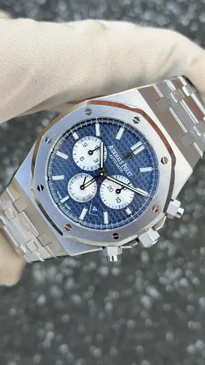 Audemars Piguet Royal Oak Offshore "Chronograph Çelik Kasa Siyah Bezel Mavi Kadran" No. 09 — 3. görsel