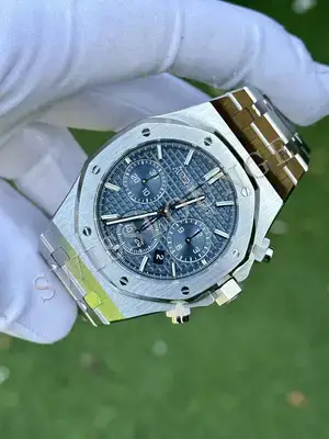 Audemars Piguet Royal Oak Offshore "Chronograph Çelik Kasa Siyah Bezel Mavi Kadran" — 3. görsel