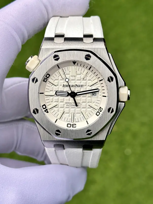 Audemars Piguet Royal Oak Offshore "Diver Beyaz"