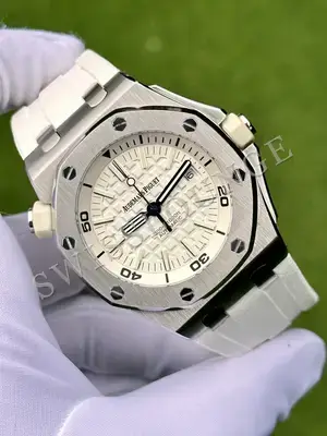 Audemars Piguet Royal Oak Offshore "Diver Beyaz" — 5. görsel