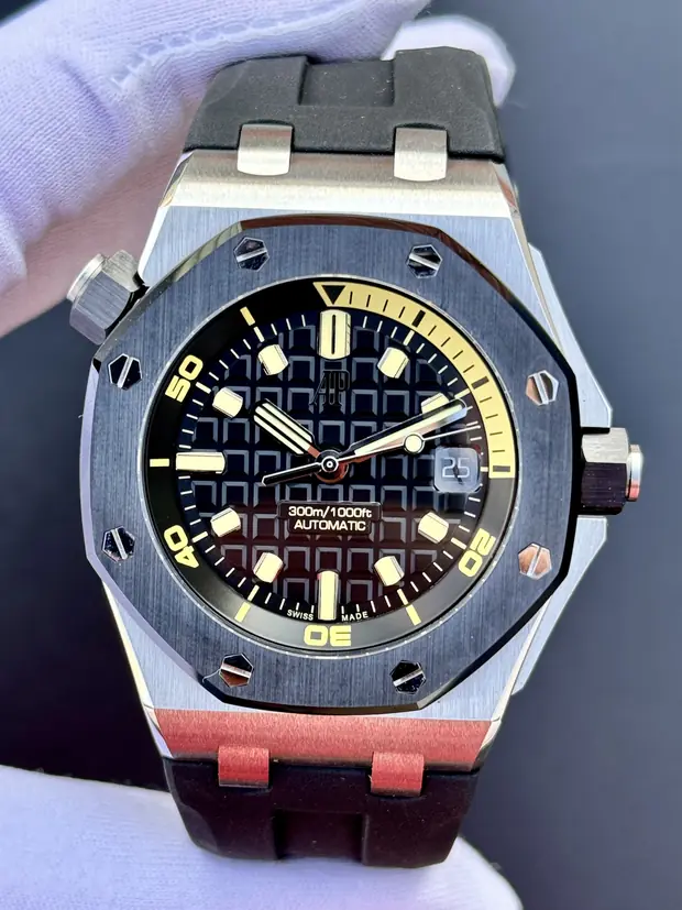 Audemars Piguet Royal Oak Offshore "Novelty Karbon Kasa Siyah Kadran" No. 02