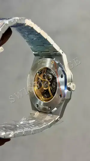 Audemars Piguet Royal Oak "Openworked Tourbillon Baget Taşlı Bezel" — 8. görsel