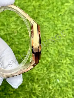 Audemars Piguet Royal Oak "Pembe Altın Kasa Siyah Kadran" 15400 No. 02 — 6. görsel