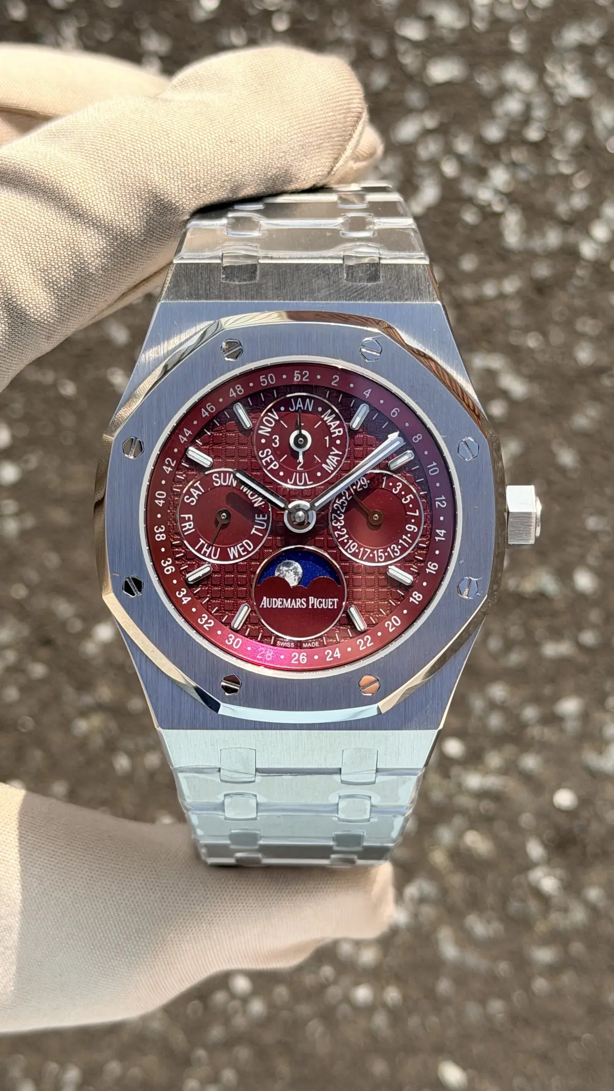 Audemars Piguet Royal Oak "Perpetual Calendar Red Edition"