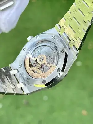 Audemars Piguet Royal Oak "Siyah Kadran" — 8. görsel