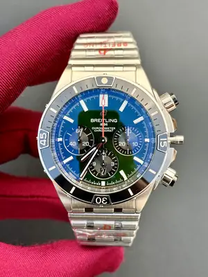 Breitling Chronomat "Bentley Green Dial" — 1. görsel