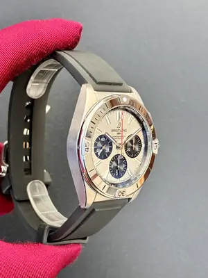 Breitling Chronomat "Ice Blue" B01 — 5. görsel