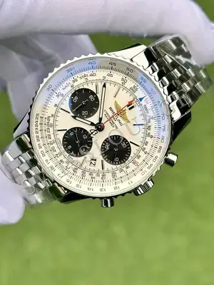 Breitling Superocean 44 mm "Heritage II Beyaz Kadran" No. 01 — 3. görsel