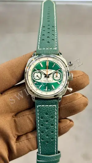 Breitling Top Time "Yeşil Kadran" — 1. görsel