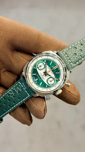 Breitling Top Time "Yeşil Kadran" — 3. görsel