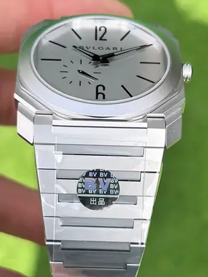 Bvlgari Octo "Finissimo Gri Kasa Gri Kadran" — 1. görsel