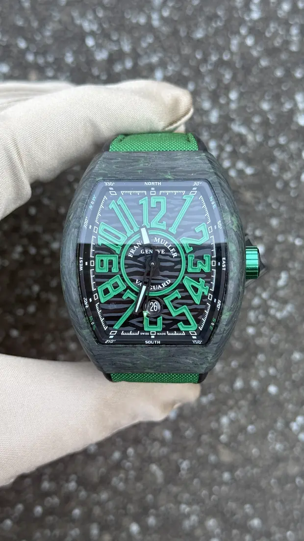Franck Muller Vanguard "Men Karbon Kasa Yeşil Gosterge" V45