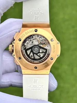 Hublot Big Bang "Series Rose Gold White Dial" — 7. görsel