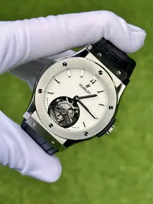 Hublot Classic Fusion 42 mm "Çelik Kasa Yeşil Kadran" No. 02 — 3. görsel