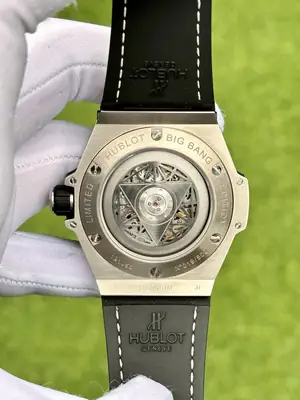 Hublot Spirit of Big Bang "Sang Bleu" — 7. görsel