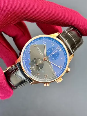 IWC Big Pilot "Le Petit Prince Kumlu Pembe Altın Kasa Mavi Kadran" — 3. görsel