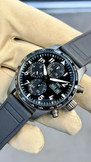 IWC Pilot "S Performance Chronograph" — 3. görsel