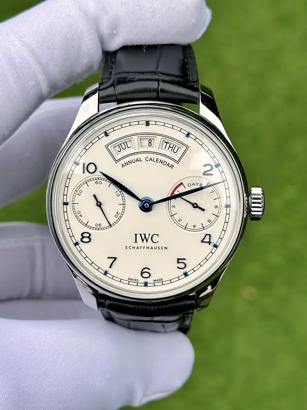 IWC Portugieser "Portuguese Annual Calendar Çelik Kasa Beyaz Kadran Beyaz Gosterge" IW503502 No. 02