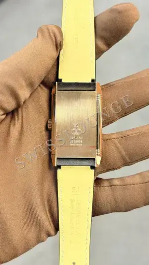 Jaeger LeCoultre Reverso "Yellow Gold" — 4. görsel